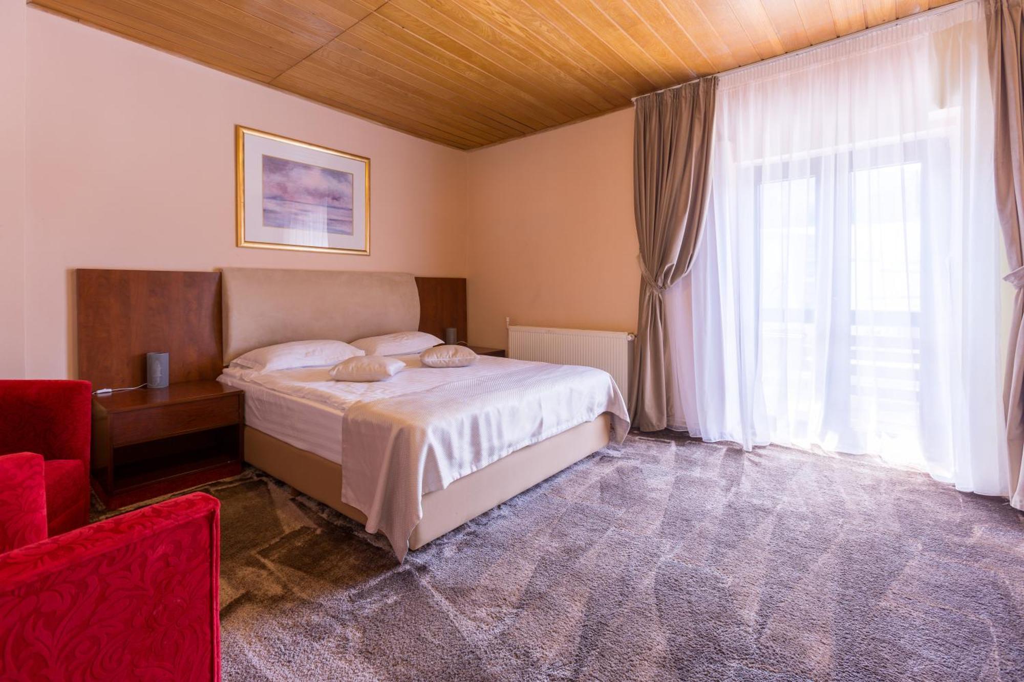Vila Pinul Si Mesteacanul Poiana Brașov Zewnętrze zdjęcie